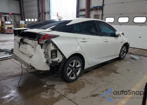 2017 Toyota Prius Four Touring z USA, uszkodzony, nr VIN JTDKARFU8H3031107